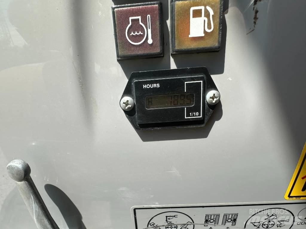 CAT 300.9 D Minigravemaskiner