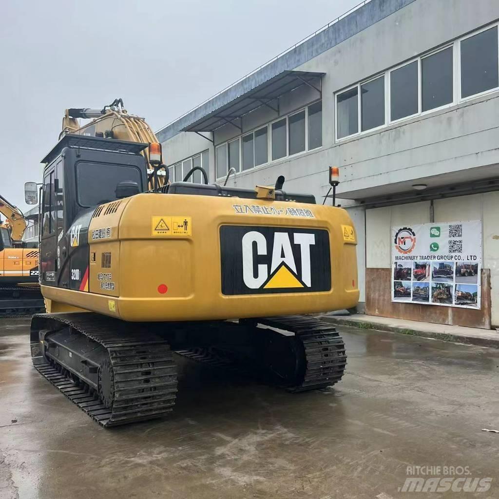 CAT 320D2 Midi-gravemaskiner 7t - 12t