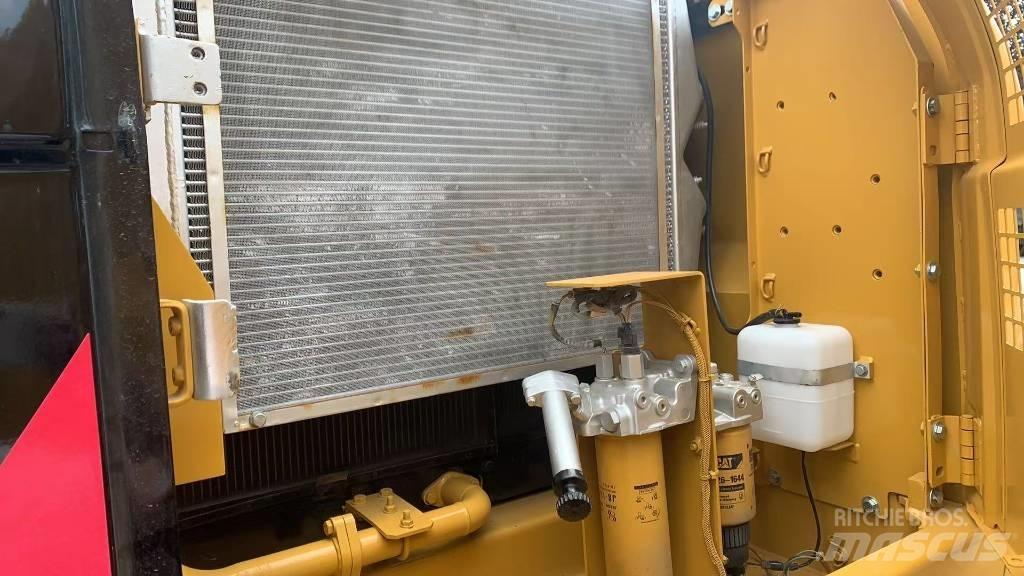 CAT 324 D Gravemaskiner på larvebånd