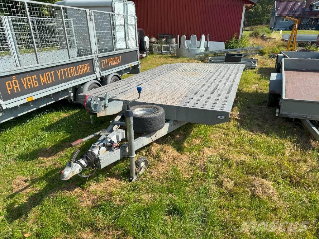 NIEWIADOW 02 Blokvogn