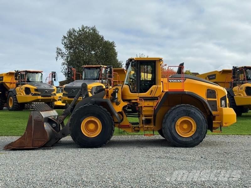 Volvo L 220 H Læssemaskiner på hjul