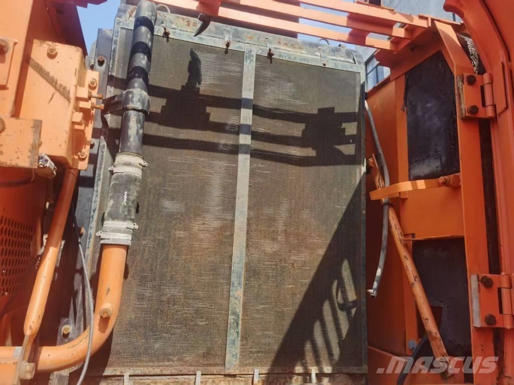 Doosan DH 210 W-7 Gravemaskiner på hjul