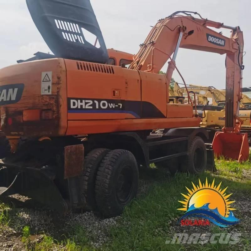 Doosan DH 210 W-7 Gravemaskiner på hjul