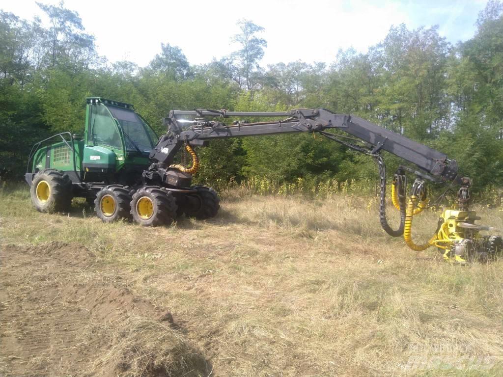 John Deere 1070 D Skovningsmaskiner