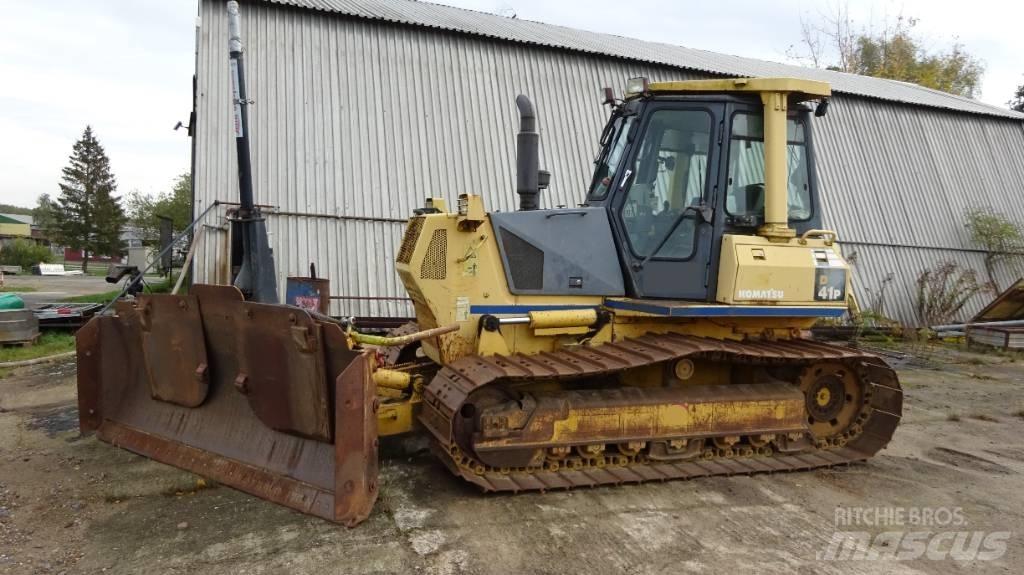Komatsu D 41 P-6 Bulldozer på larvebånd
