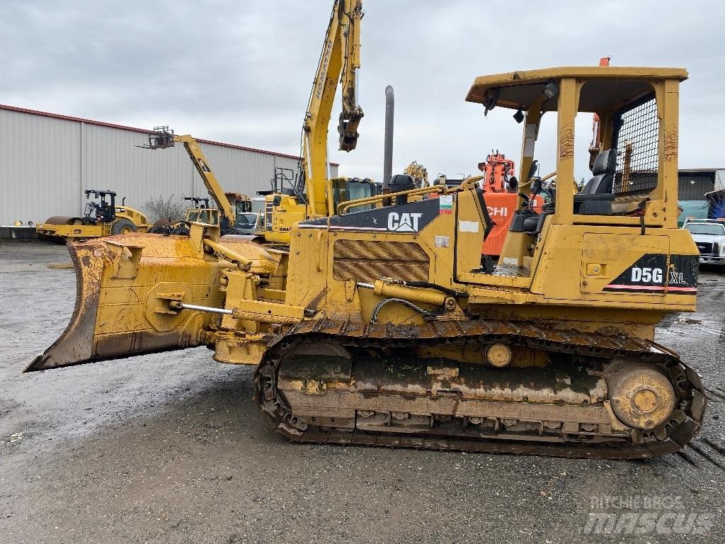 CAT D5G XL Bulldozer på larvebånd