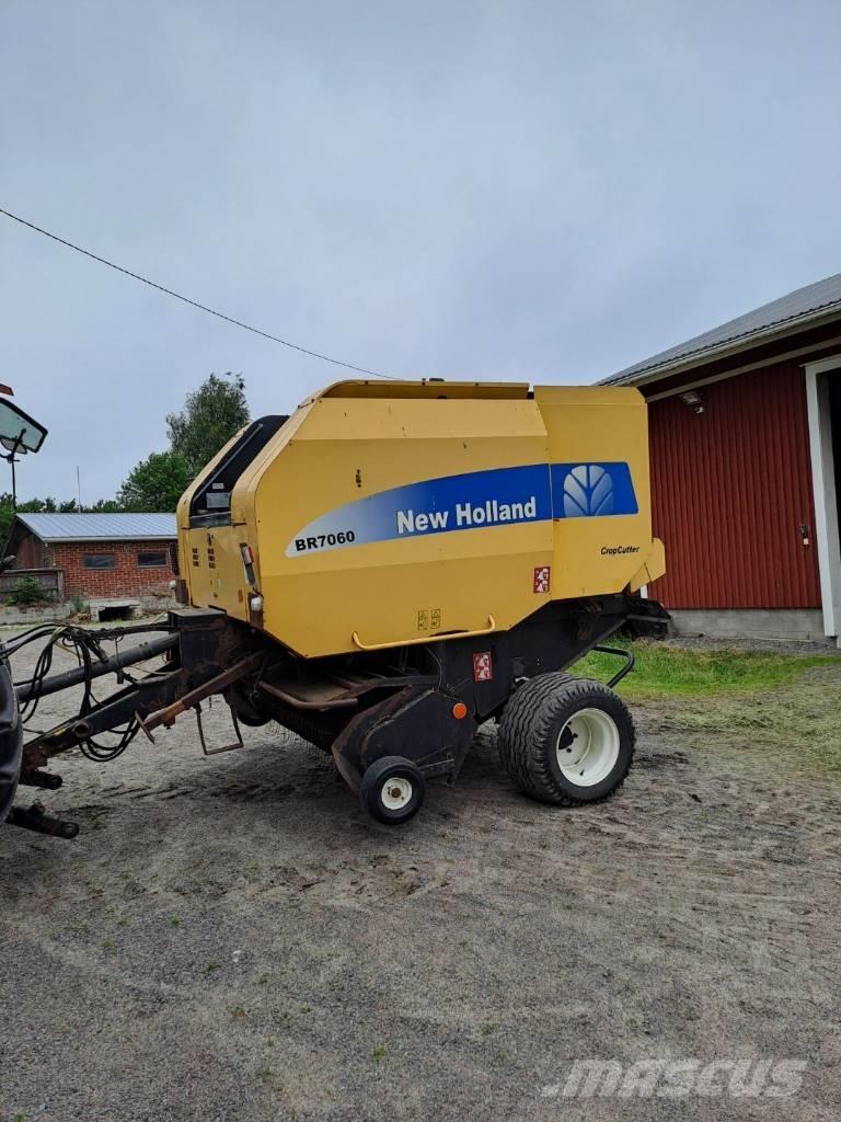 New Holland BR 7060 Rundballe-pressere