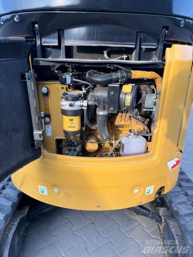 CAT 302 Minigravemaskiner