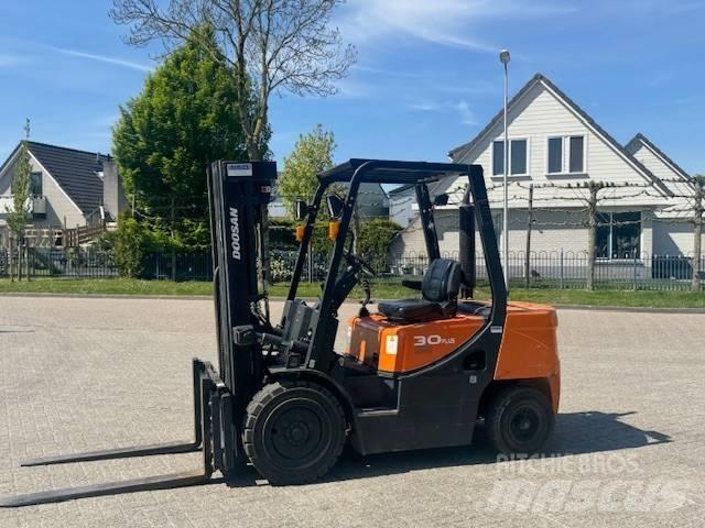 Doosan D30 Plus Diesel gaffeltrucks
