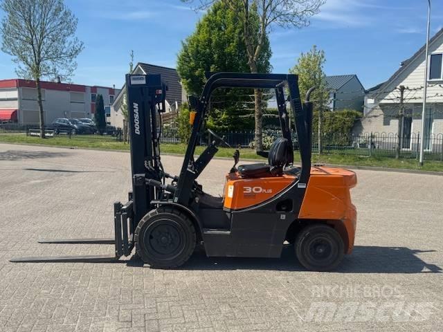 Doosan D30 Plus Diesel gaffeltrucks