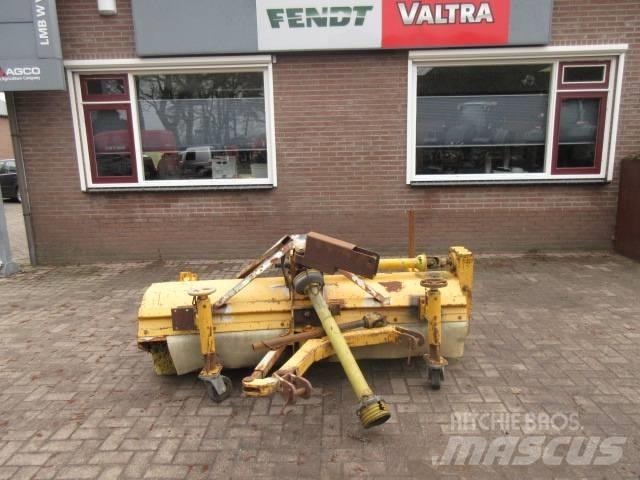 Riko M700 Andet udstyr til vej- og snerydning
