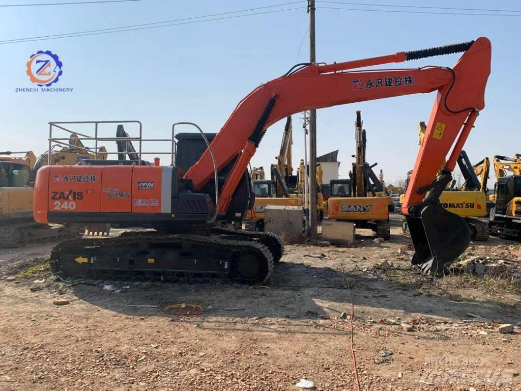 Hitachi ZX 240 Gravemaskiner på larvebånd