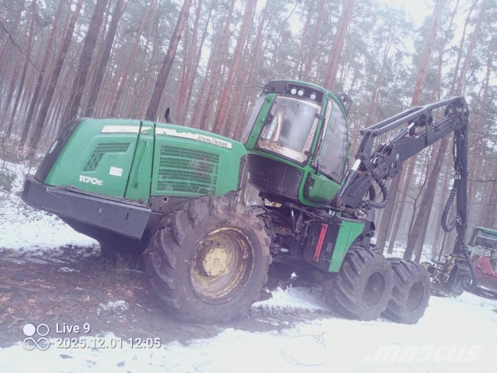John Deere 1170 E Skovningsmaskiner
