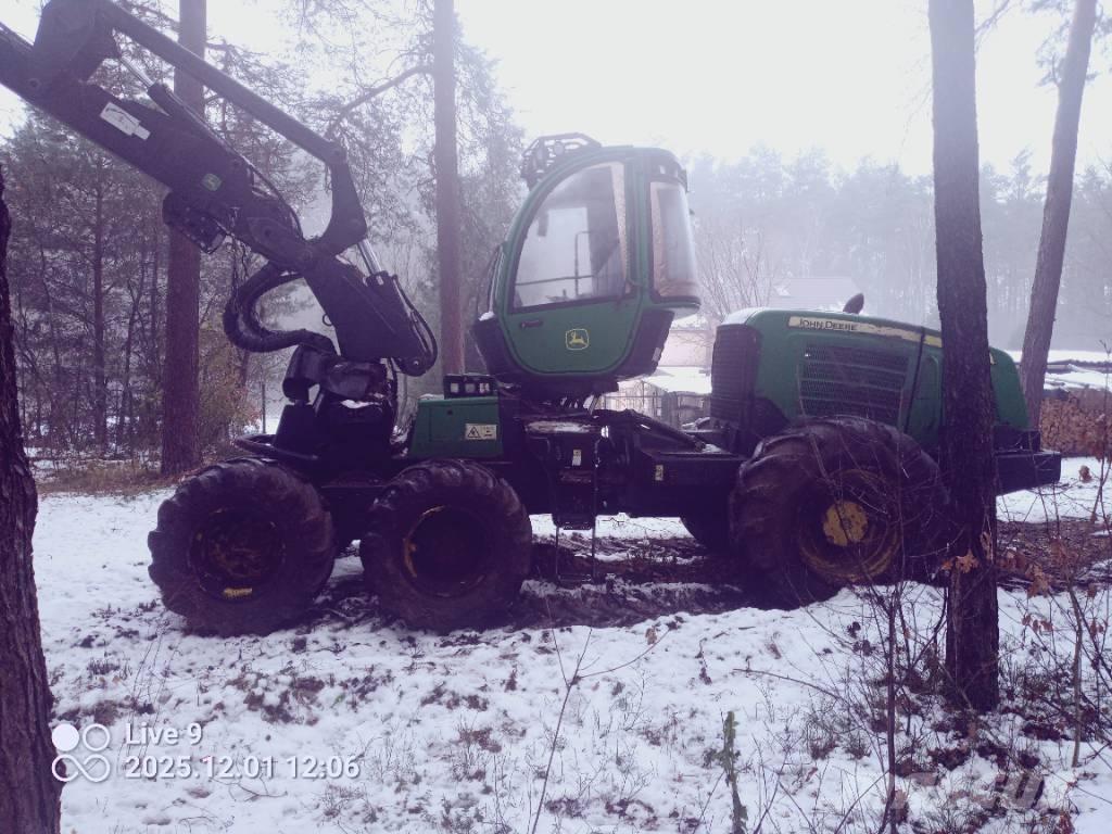 John Deere 1170 E Skovningsmaskiner