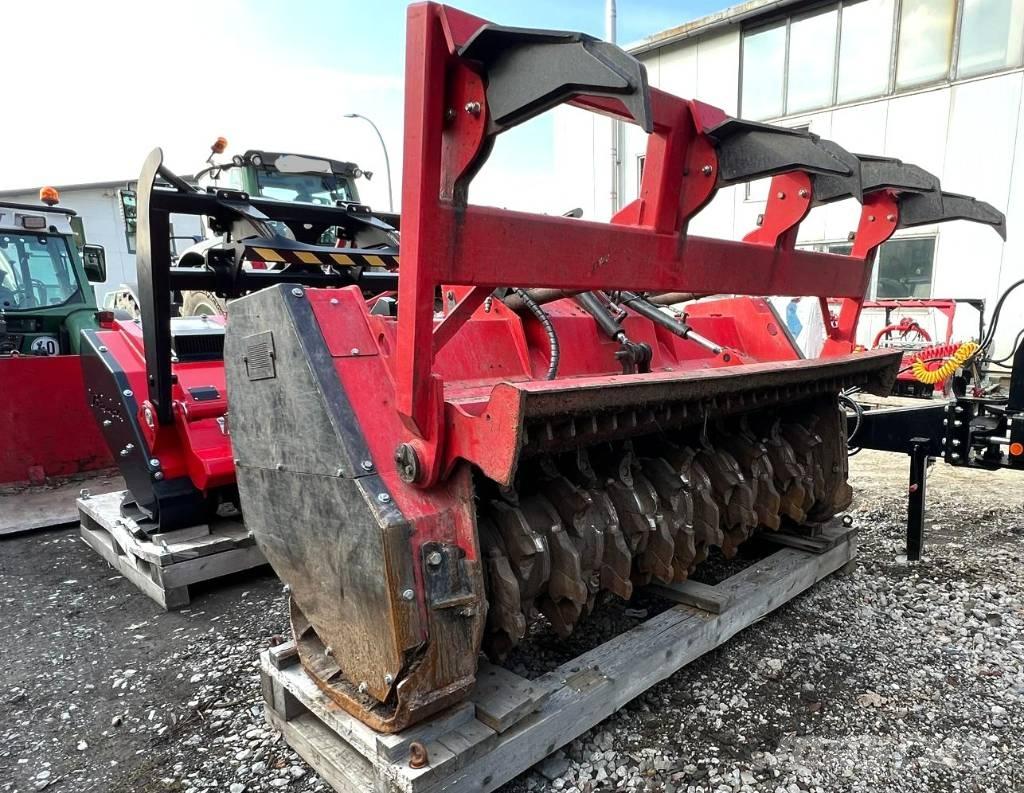 Prinoth AHWI M700 Buskryddere / Grenknusere