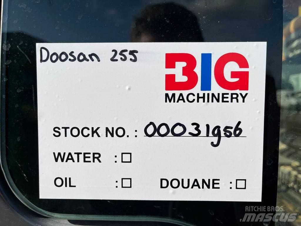 Doosan DX255LC-3 Gravemaskiner på larvebånd