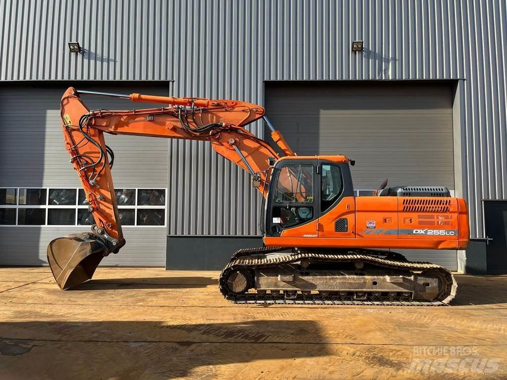 Doosan DX255LC-3 Gravemaskiner på larvebånd