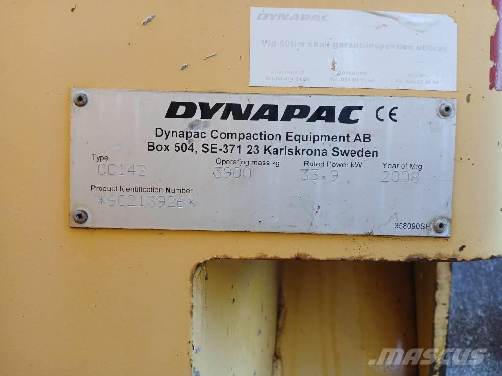 Dynapac CC142, Vält Tvilling tromle