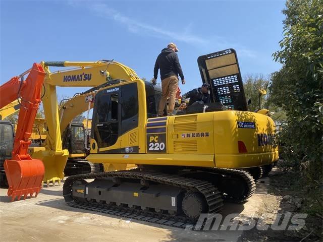 Komatsu PC 220-8 Gravemaskiner på larvebånd