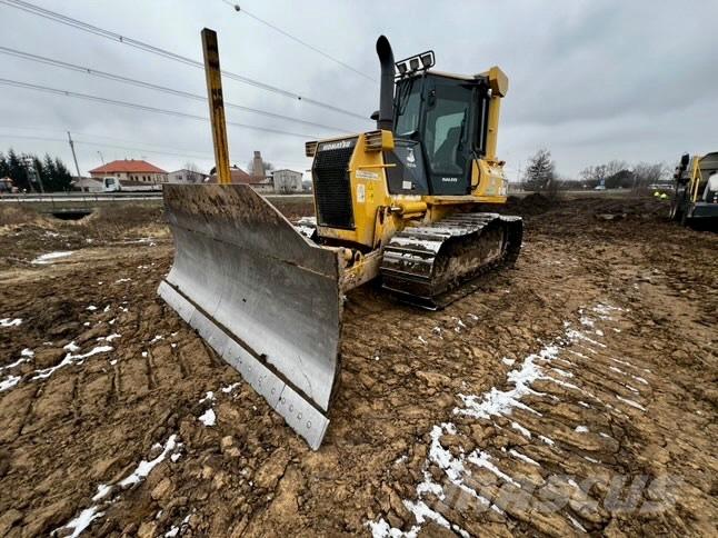 Komatsu D 41 E Bulldozer på larvebånd