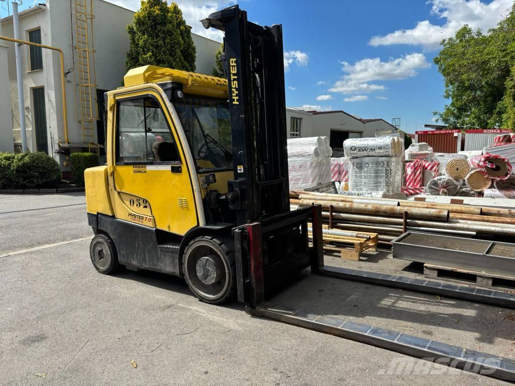 Hyster S 70 FT LPG gaffeltrucks
