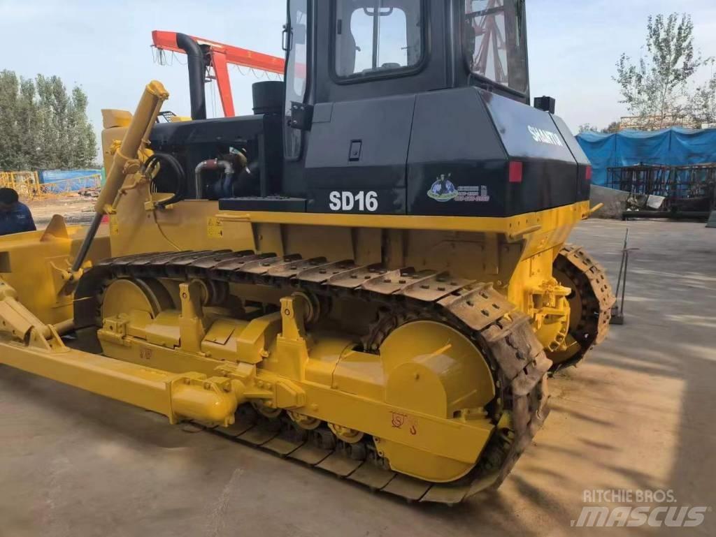 Shantui SD 16 Bulldozer på larvebånd