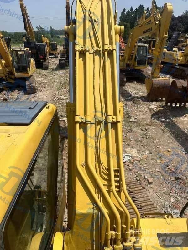 Komatsu PC220-7 Gravemaskiner på larvebånd