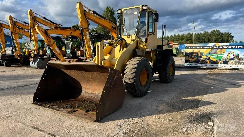 Komatsu WA 200 Læssemaskiner på hjul