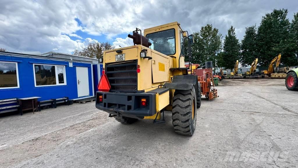 Komatsu WA 200 Læssemaskiner på hjul