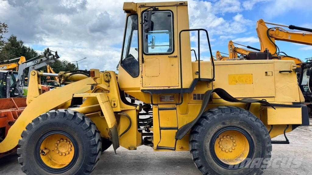 Komatsu WA 200 Læssemaskiner på hjul
