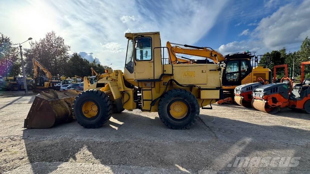Komatsu WA 200 Læssemaskiner på hjul