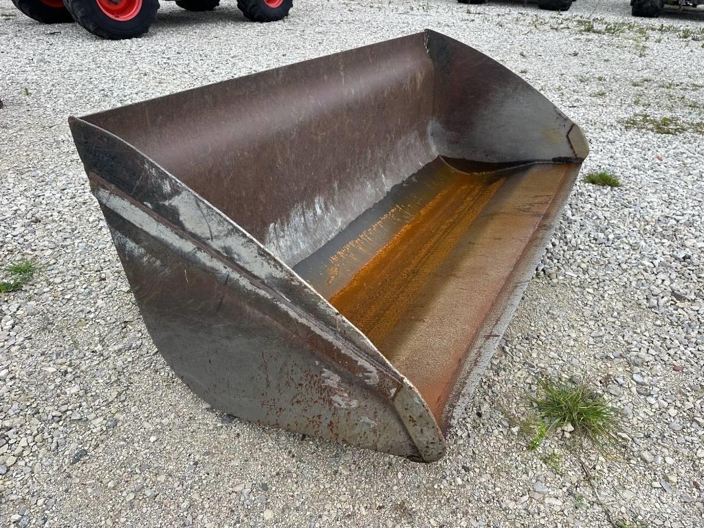  ŁYŻKA MANITOU 2,4 M Andet læsse- og graveudstyr