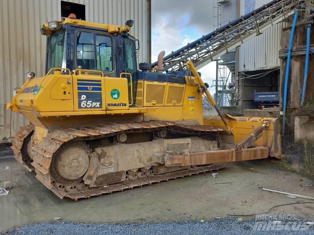 Komatsu D65PX-18 Bulldozer på larvebånd
