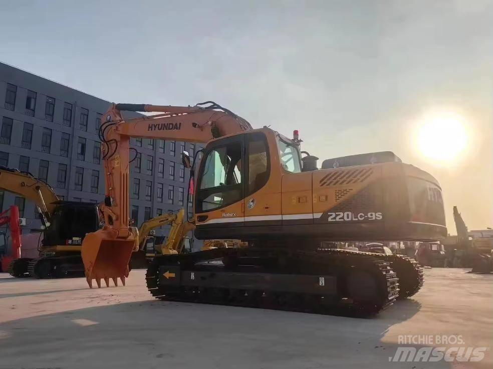 Hyundai HX 220 LC-9S Gravemaskiner på larvebånd