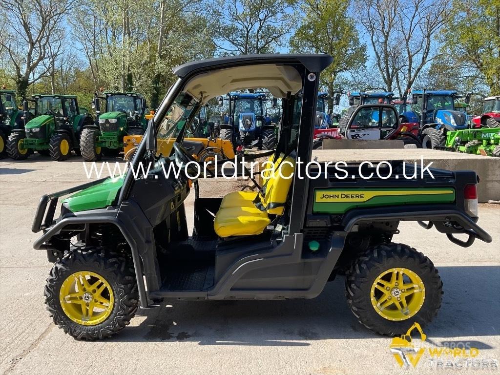 John Deere Gator Hjælpemaskiner