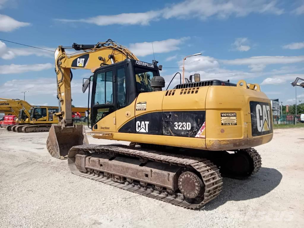 CAT 323 D L Gravemaskiner på larvebånd
