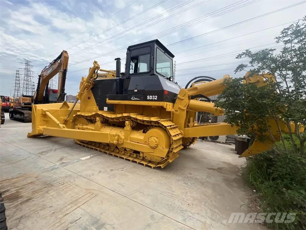 Shantui SD32 Bulldozer på larvebånd