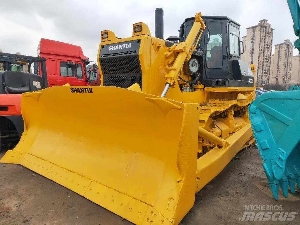 Shantui SD 32 Bulldozer på larvebånd