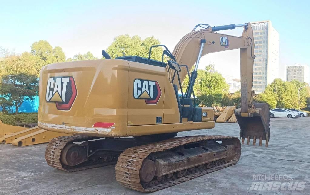 CAT 320 Gravemaskiner på larvebånd