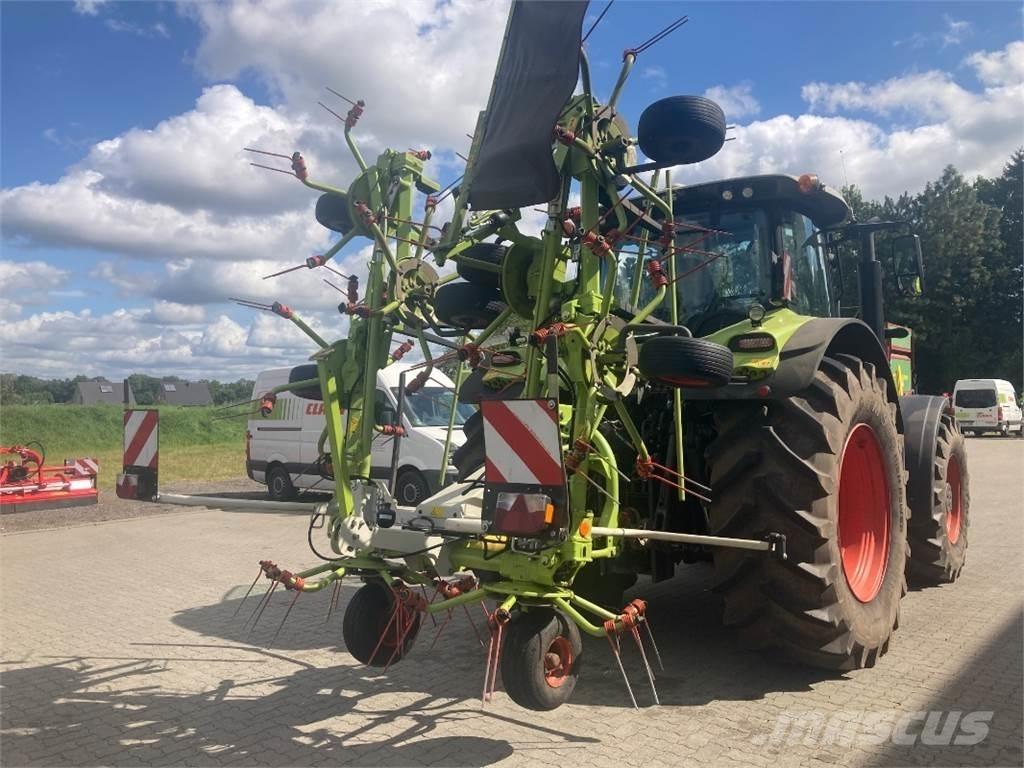 CLAAS Volto 900 River og høvendere