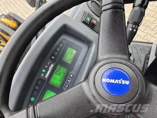 Komatsu WA 80 M Læssemaskiner på hjul
