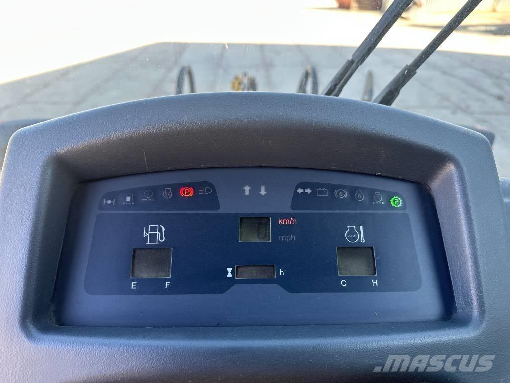 Komatsu WA 80-6 Læssemaskiner på hjul