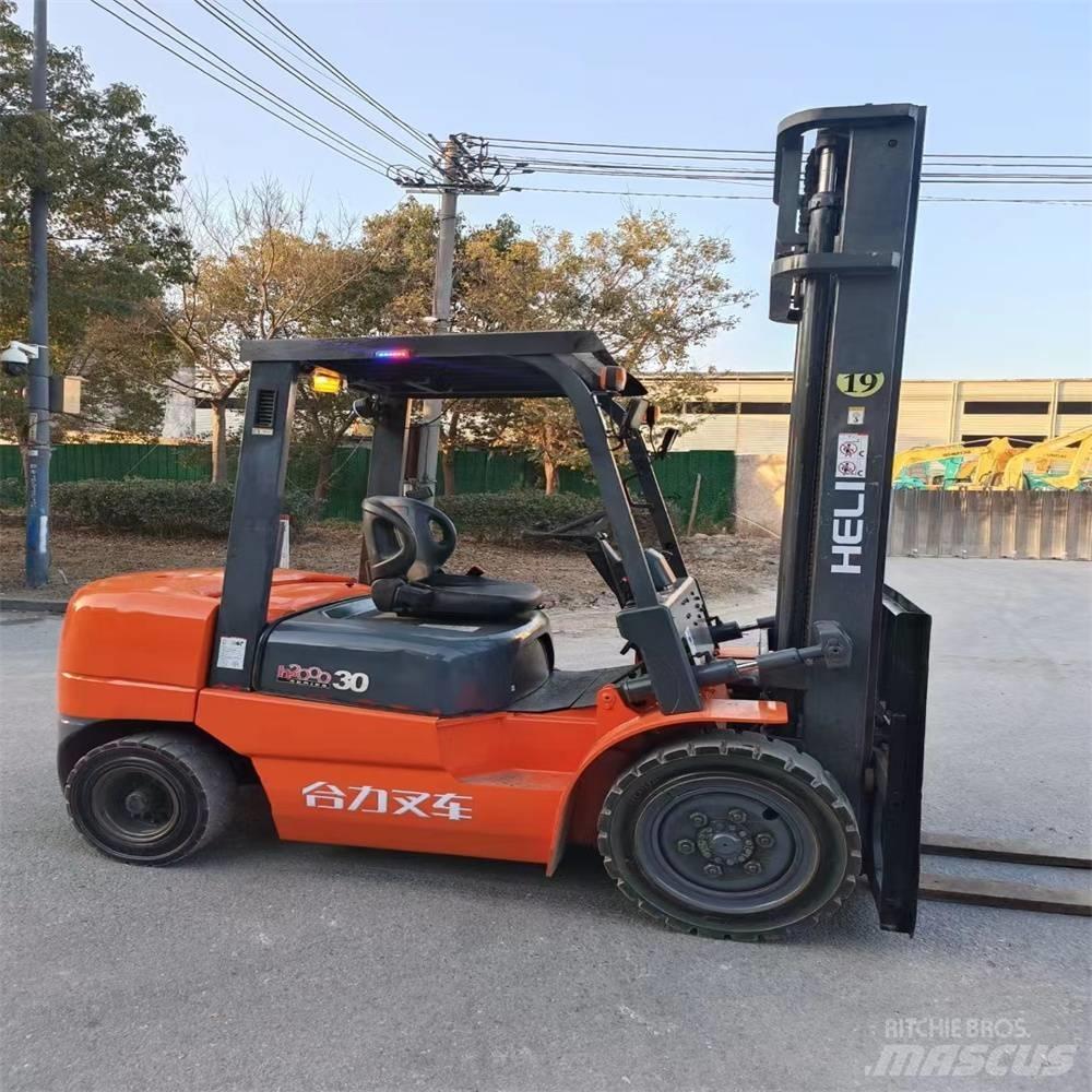 Heli CPC 30 Diesel gaffeltrucks