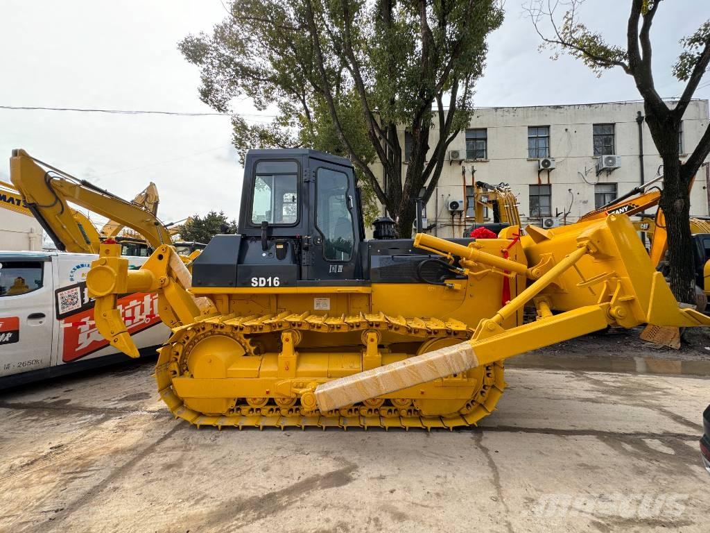 Shantui SD 16 Bulldozer på larvebånd