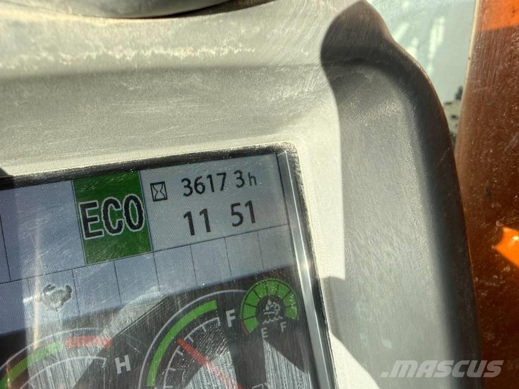 Hitachi ZX 135 US-6 Gravemaskiner på larvebånd