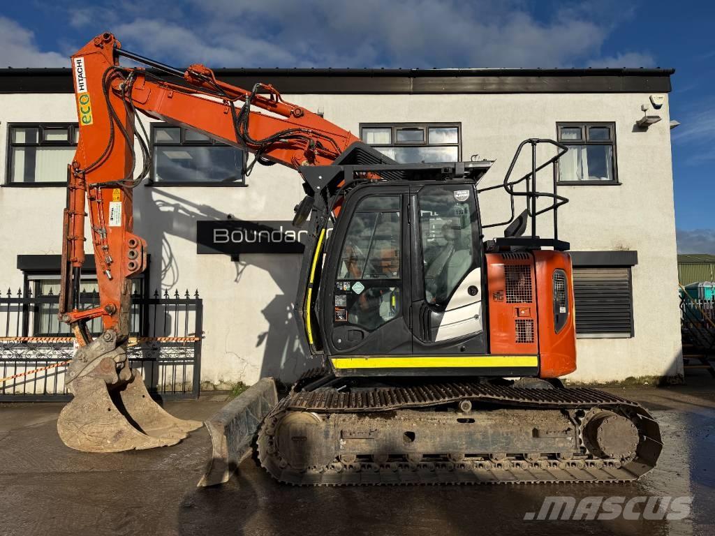 Hitachi ZX 135 US-6 Gravemaskiner på larvebånd