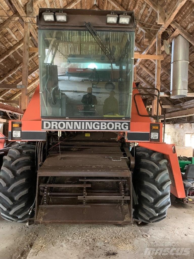 Dronningborg 7200 Mejetærskere