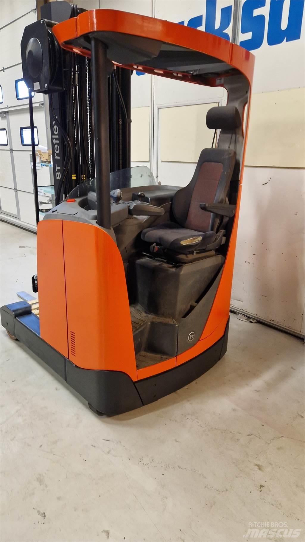 BT RRE140E Reachtruck