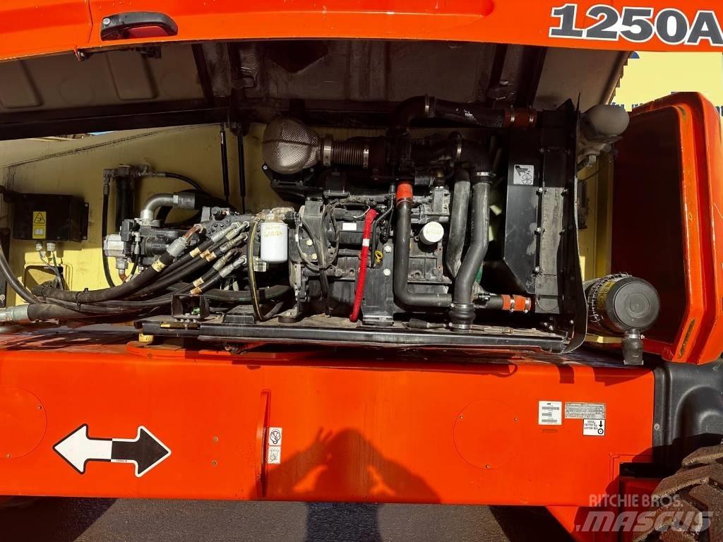JLG 1250 AJP Bomlifte med knækarm