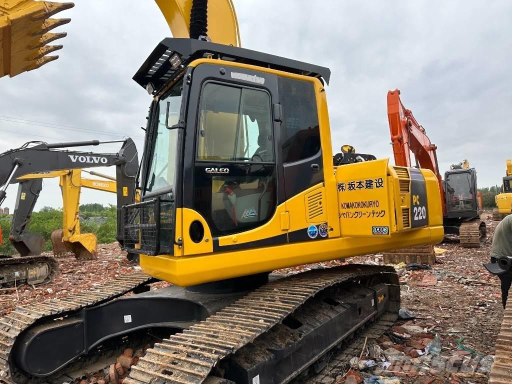 Komatsu PC 220-8M Gravemaskiner på larvebånd